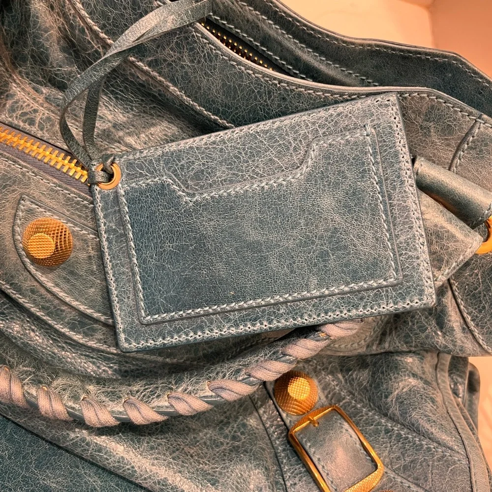 Balenciaga Classic City Bag – Turquoise Agneau Leather with Gold Hardware - Picture 4 of 12